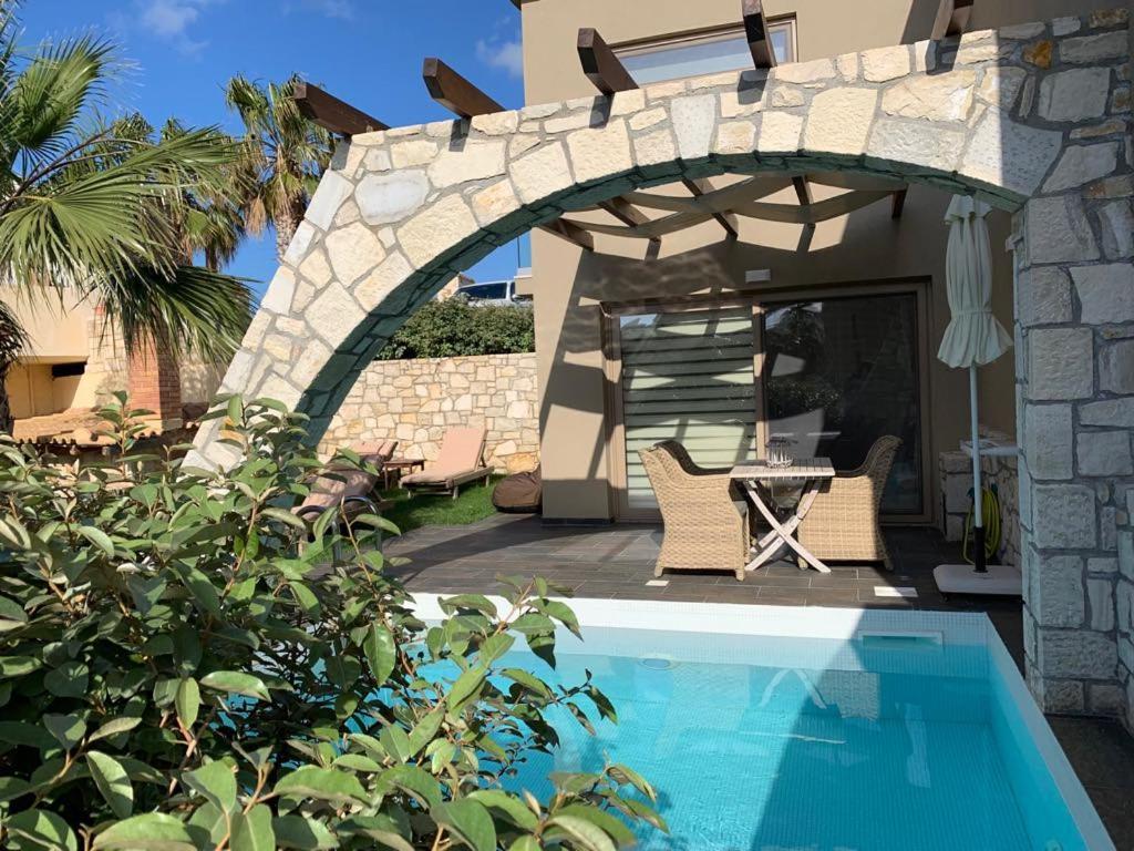 Diamond Village & Suites Hersonissos  Bagian luar foto